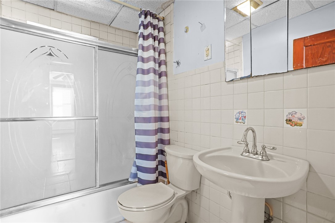 295 Vermont Avenue Providence, RI 02905 - Photo 23 of 26