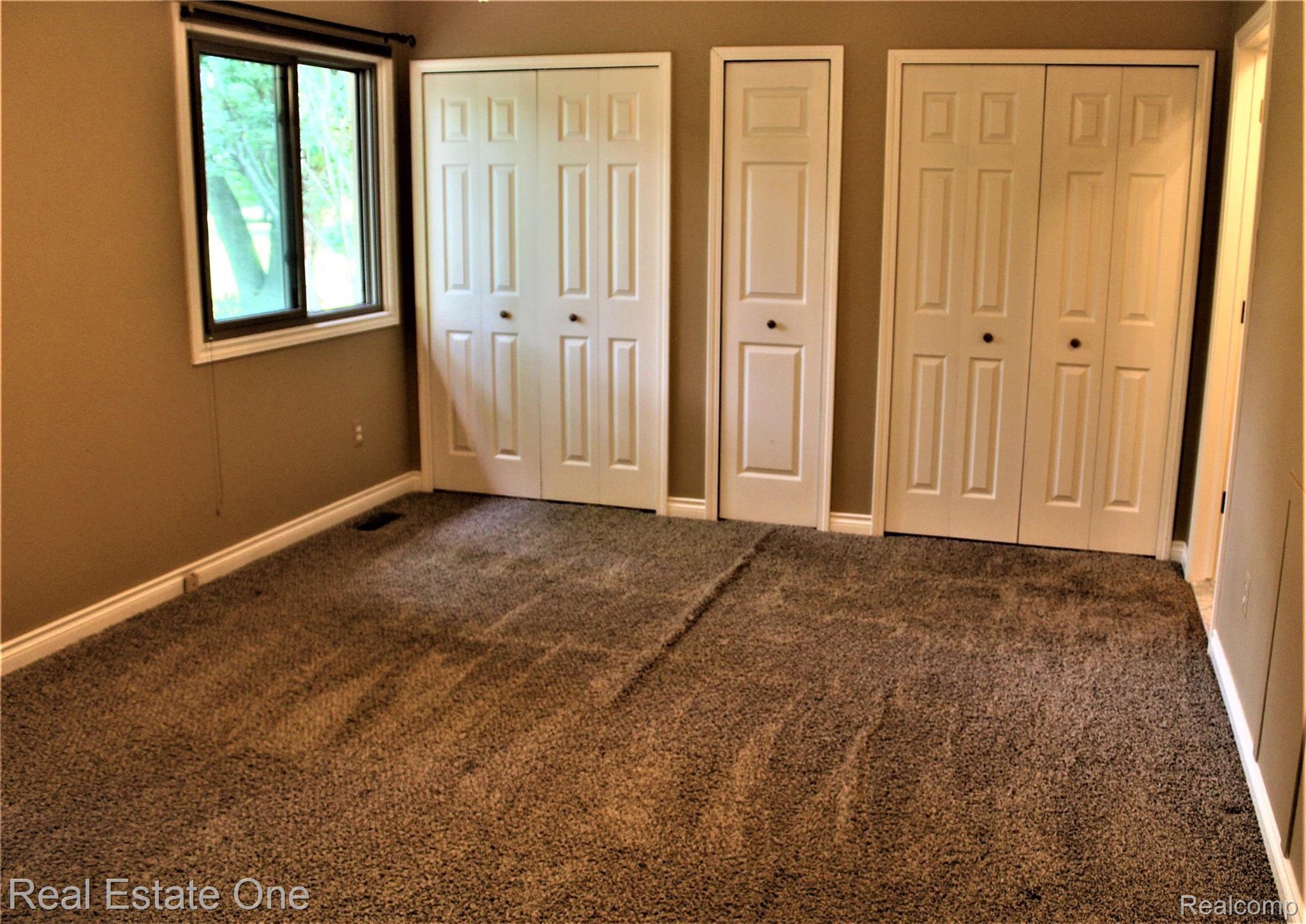 648 Kentucky Drive Rochester, MI 48307 - Photo 14 of 21 1-13.jpg