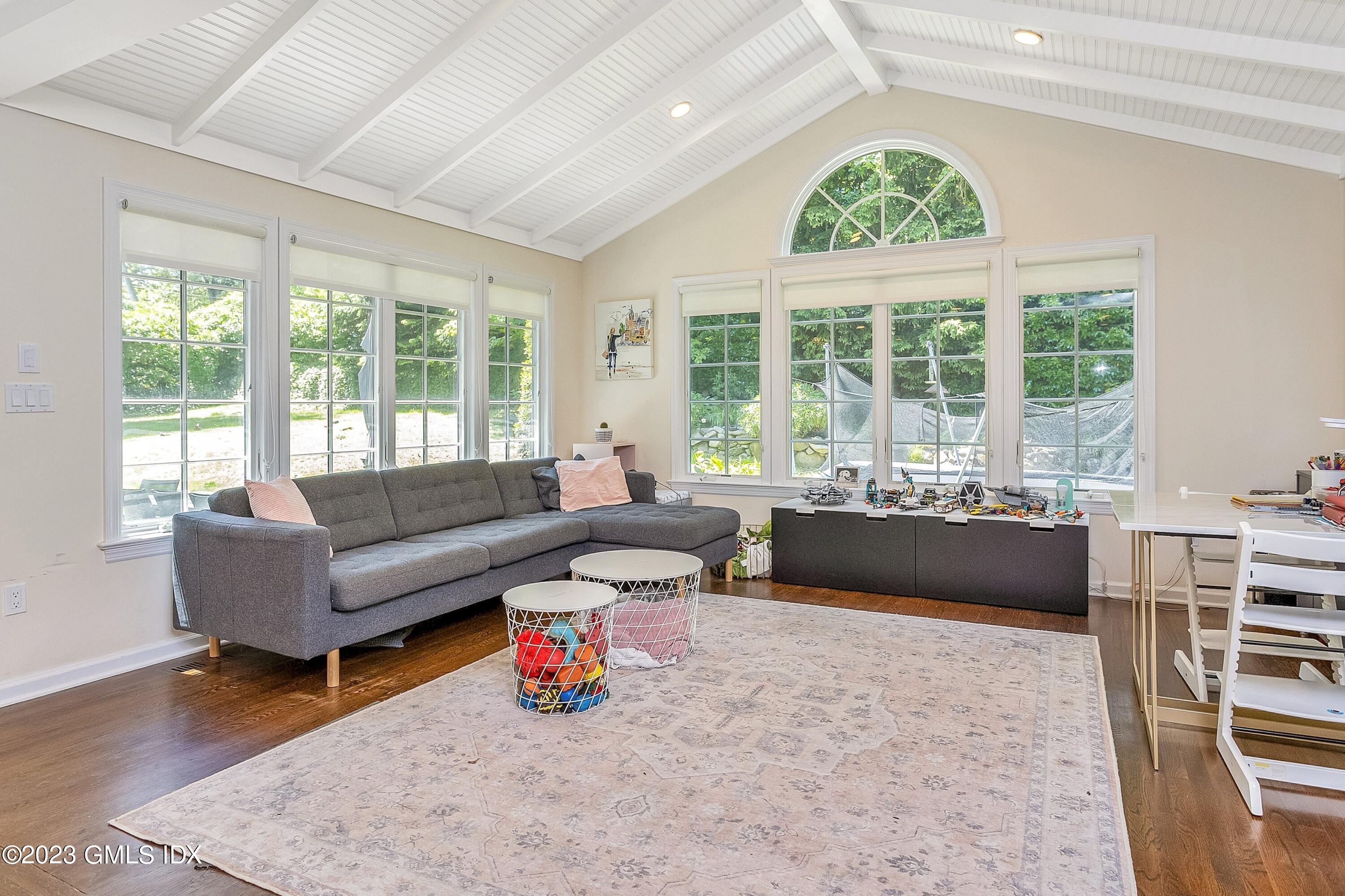 4 Bramble Lane Riverside, CT 06878 - Photo 9 of 19 009-443274-_X0A7602_12504157