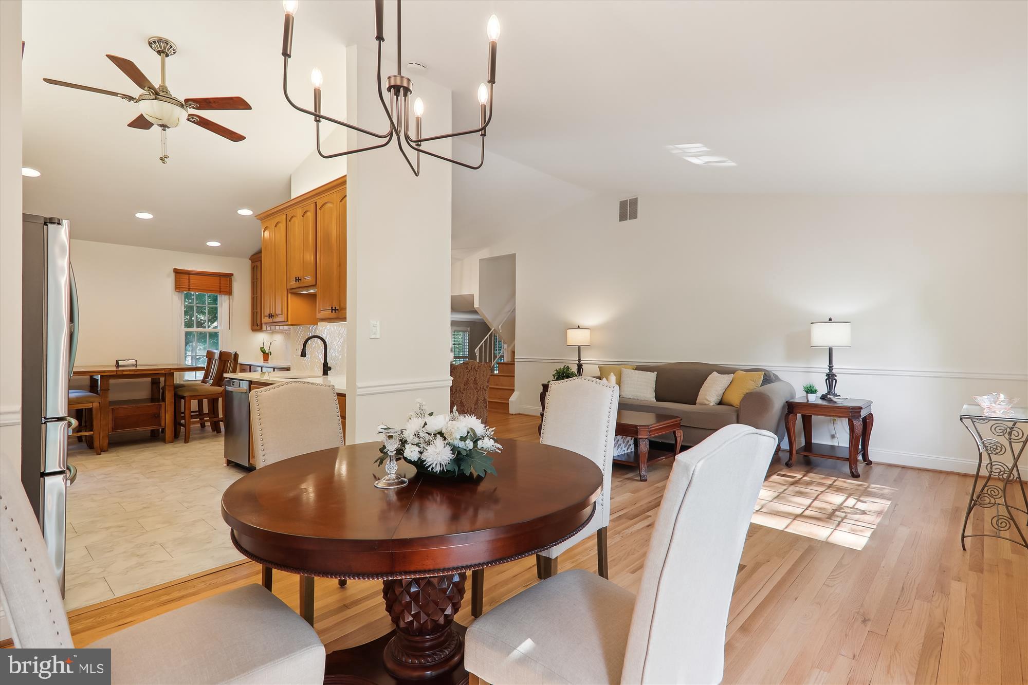 14233 Piccadilly Road Silver Spring, MD 20906 - Photo 8 of 38 Dining Area