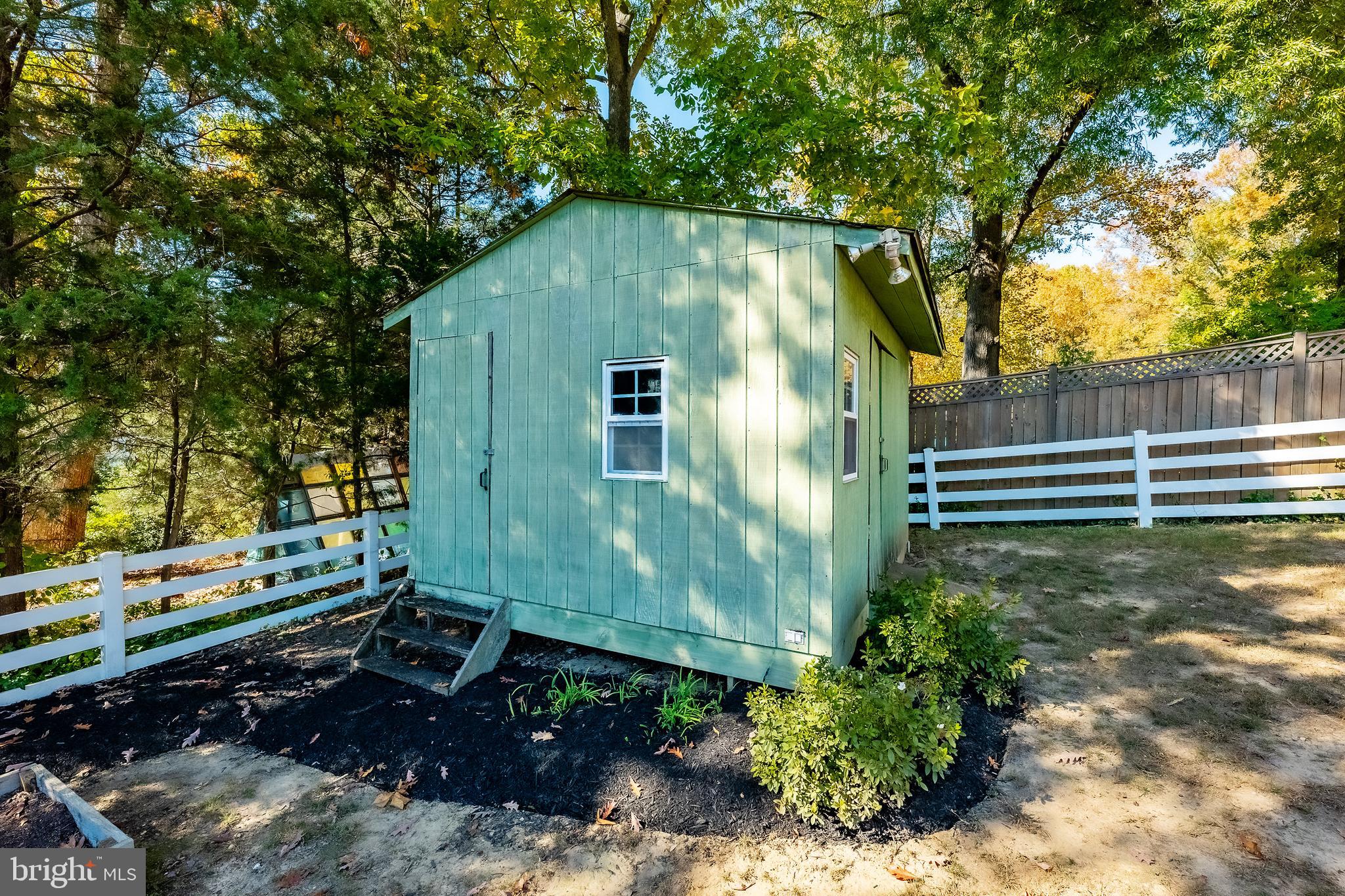 5962 Atteentee Road Springfield, VA 22150 - Photo 40 of 43