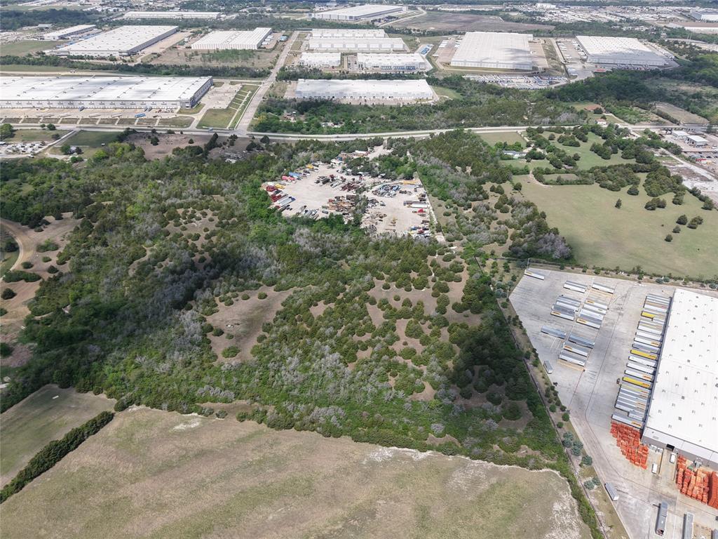3510 Telephone Road Dallas, TX 75241 - Photo 36 of 37 long view of warehouse district