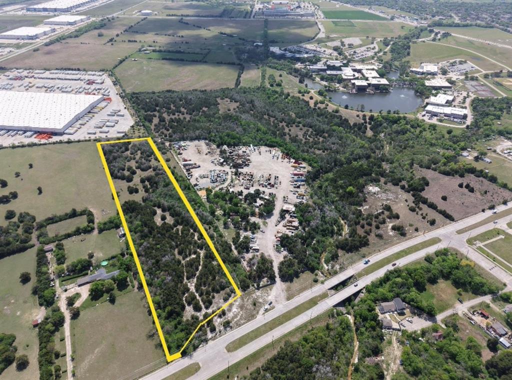 3510 Telephone Road Dallas, TX 75241 - Photo 7 of 37 framed just the 8+ acres clearly showing 4 lane divided and crossover