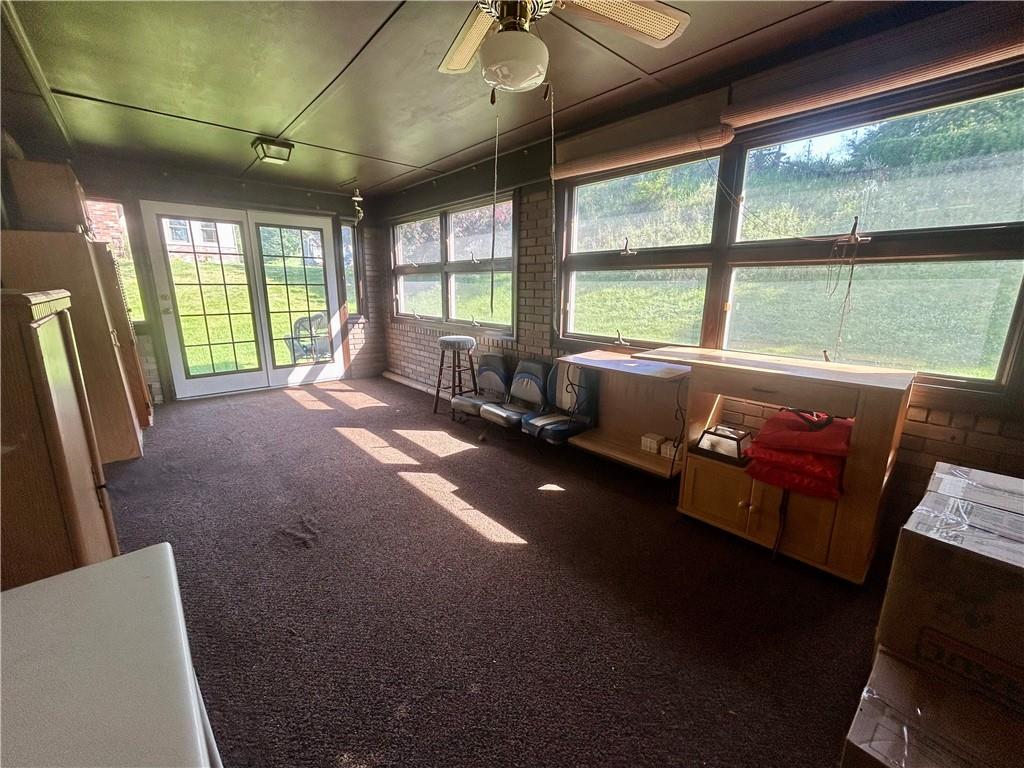 1061 Old Post Road South Park, PA 15129 - Photo 15 of 32