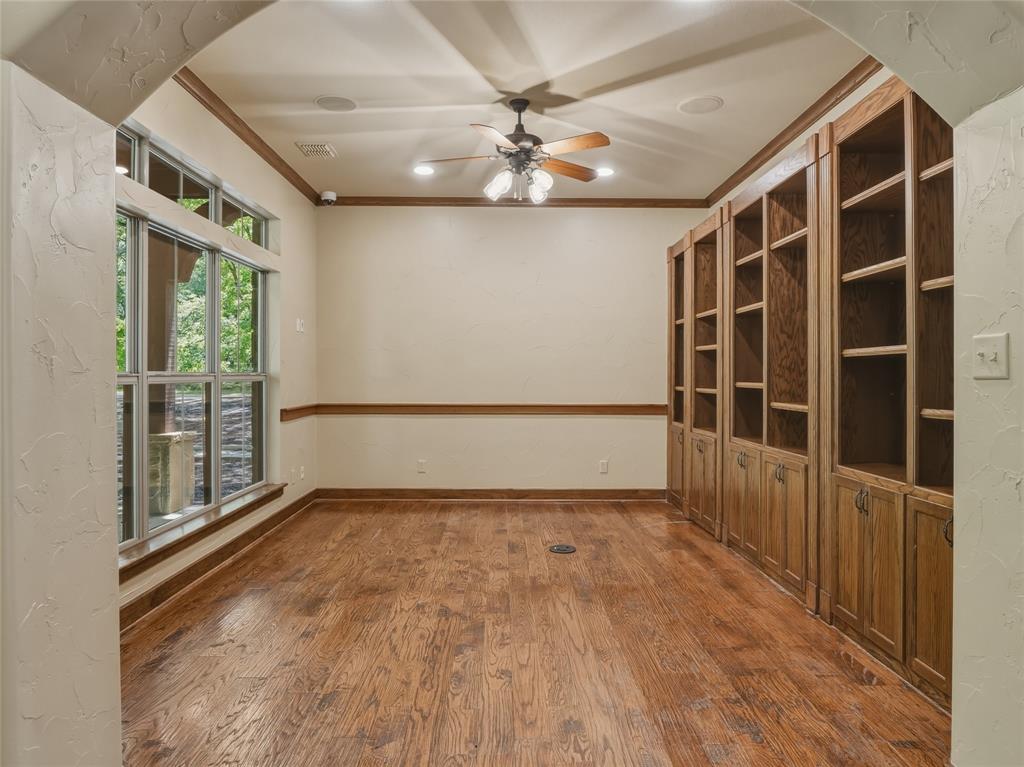 129 Trinity Bluffs Road Aledo, TX 76008 - Photo 9 of 40