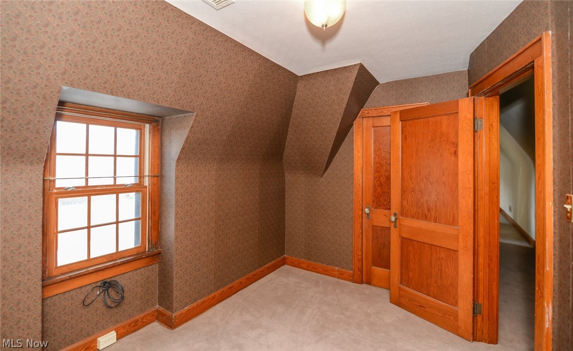 2244 Ridgewood Road Akron, OH 44313 - Photo 17 of 24