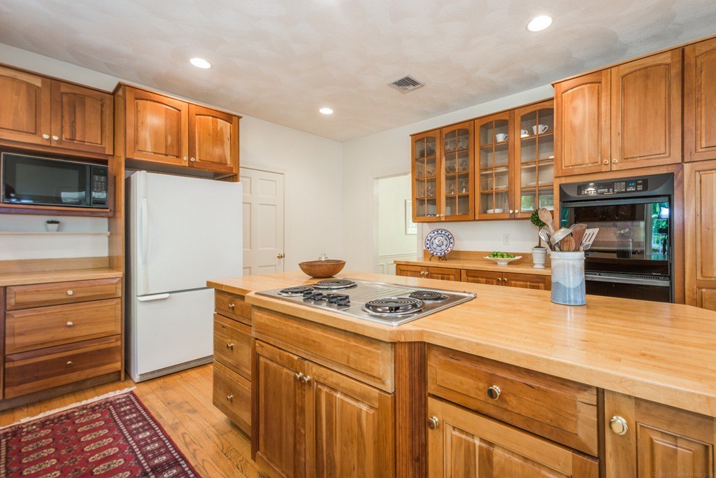 101 River Road Sudbury, MA 01776 - Photo 7 of 26 Gallery Image 7