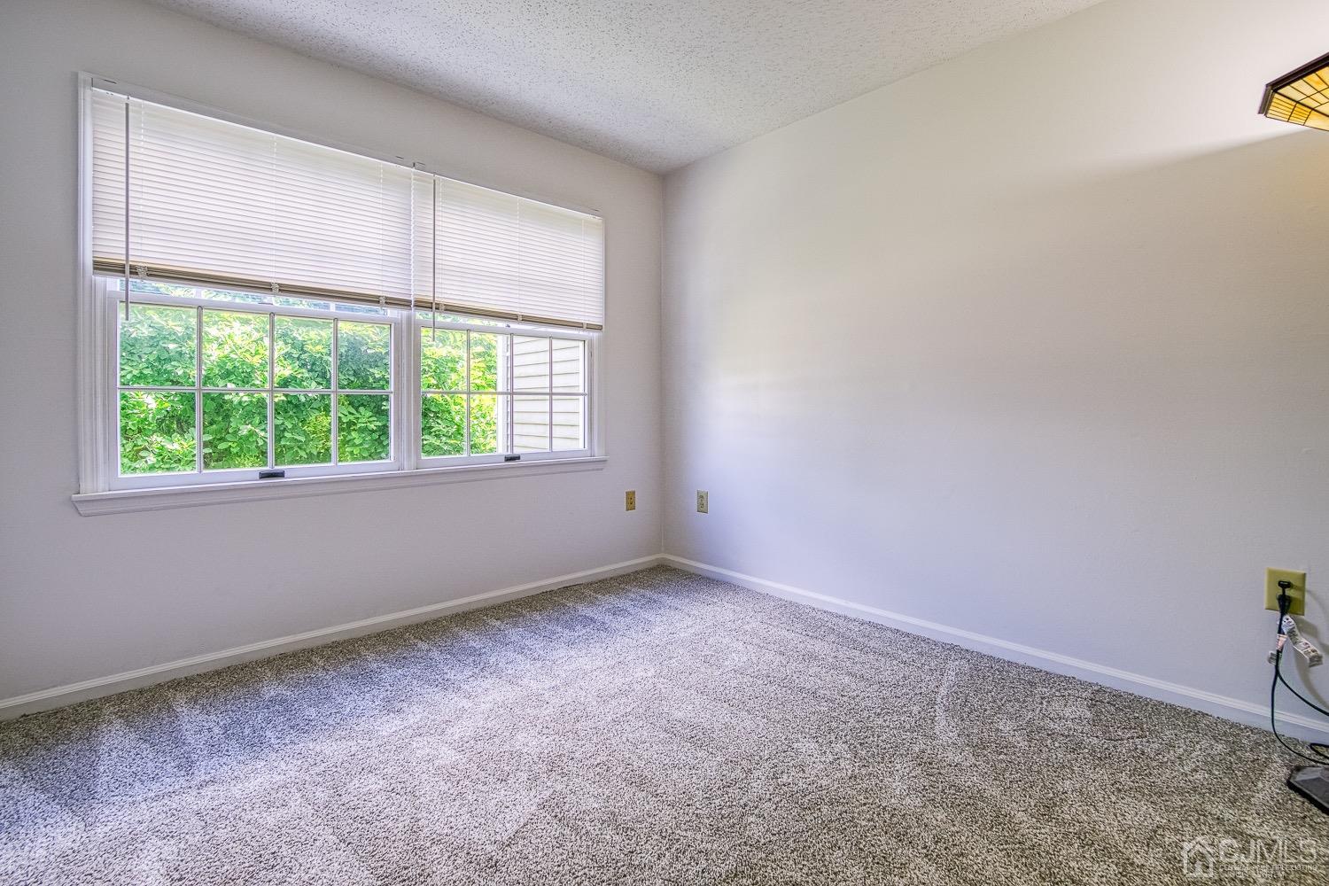 520 Edpas Road New Brunswick, NJ 08901 - Photo 10 of 15 an empty room with a window