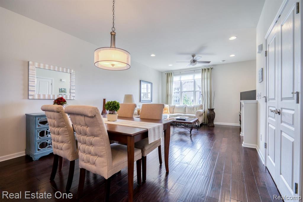 313 Glenhurst Boulevard Rochester Hills, MI 48307 - Photo 6 of 31