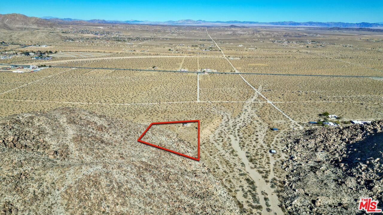 62775 Sullivan Road Joshua Tree, CA 92252 - Photo 11 of 29