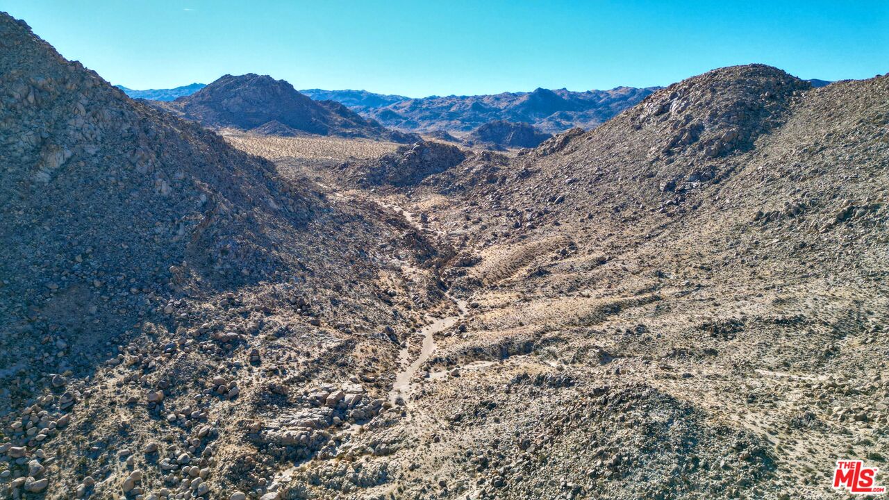 62775 Sullivan Road Joshua Tree, CA 92252 - Photo 10 of 29