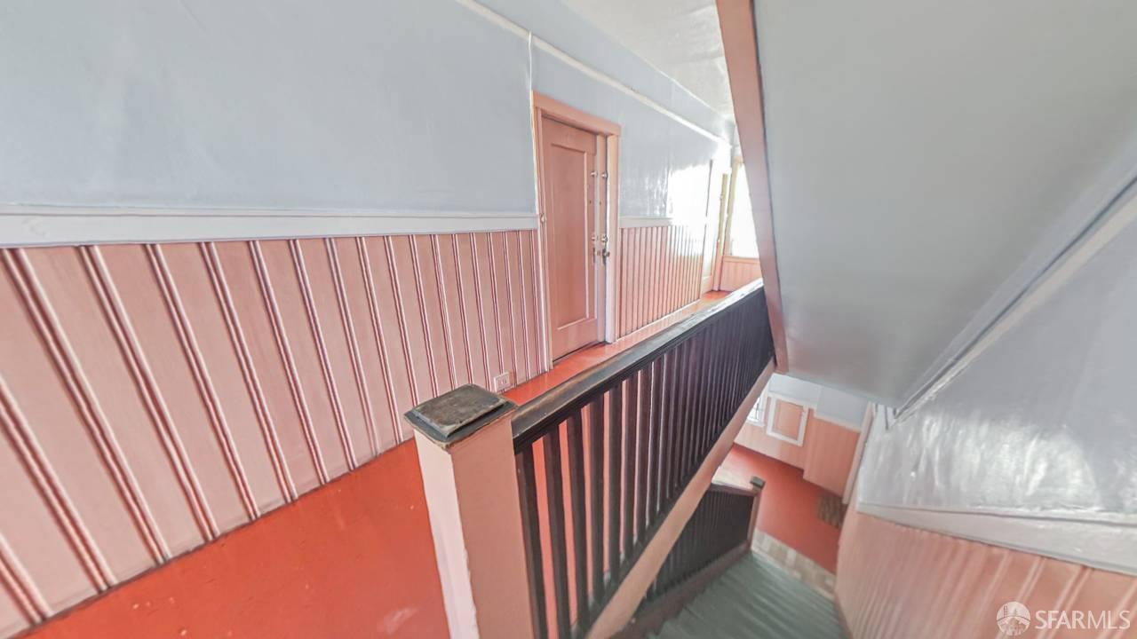 480-484 6th Street San Francisco, CA 94103 - Photo 23 of 52 a view of a hallway with stairs