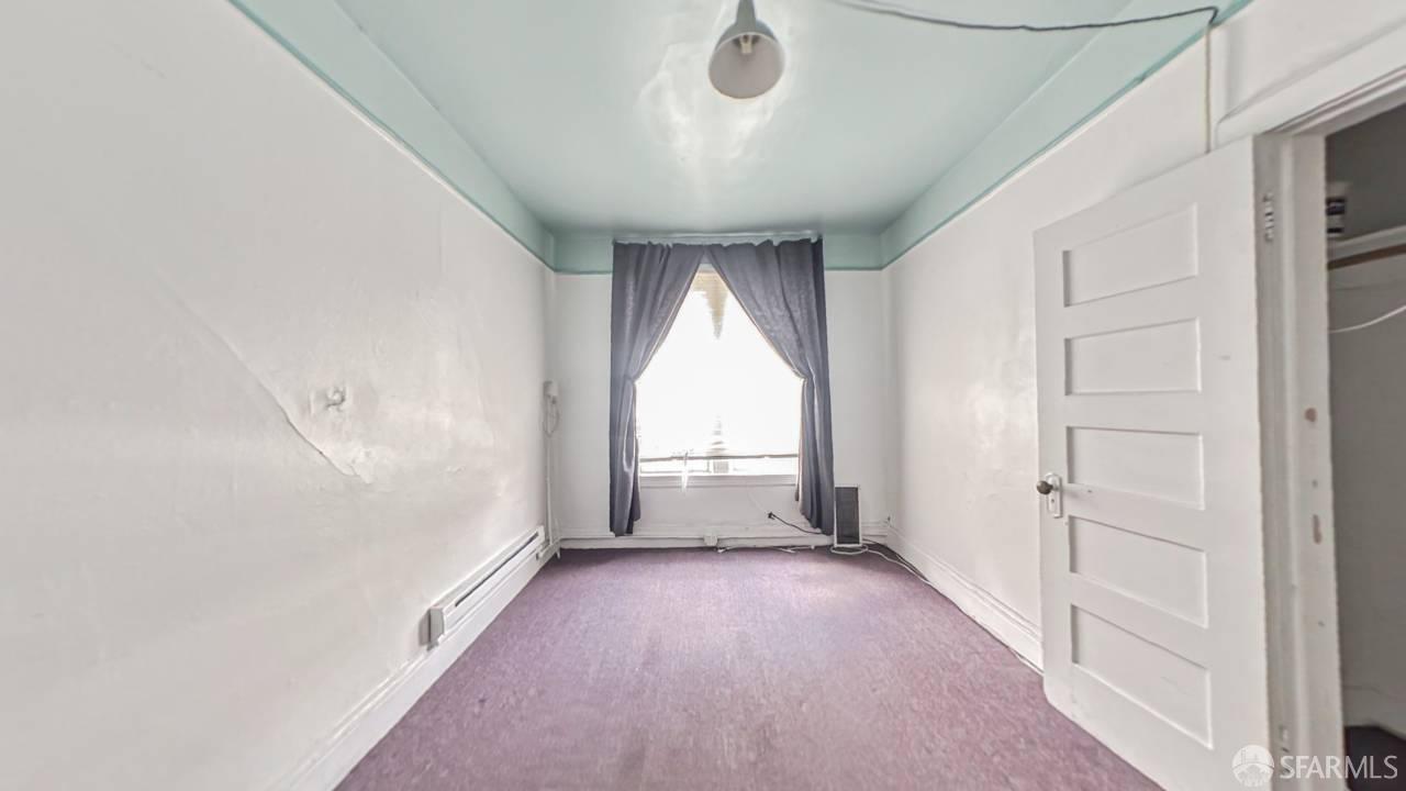 480-484 6th Street San Francisco, CA 94103 - Photo 31 of 52 an empty room with windows