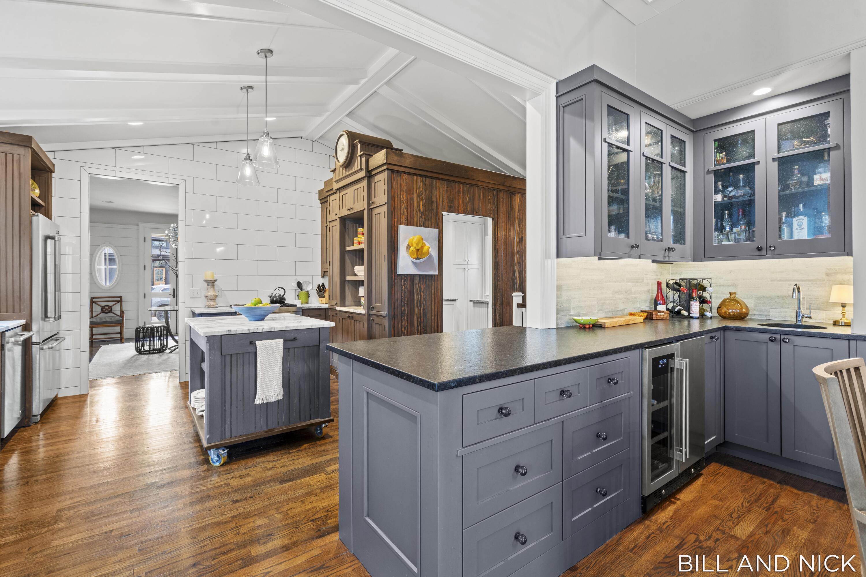 24 Chestnut Street Douglas, MI 49406 - Photo 24 of 70 a kitchen great for parties
