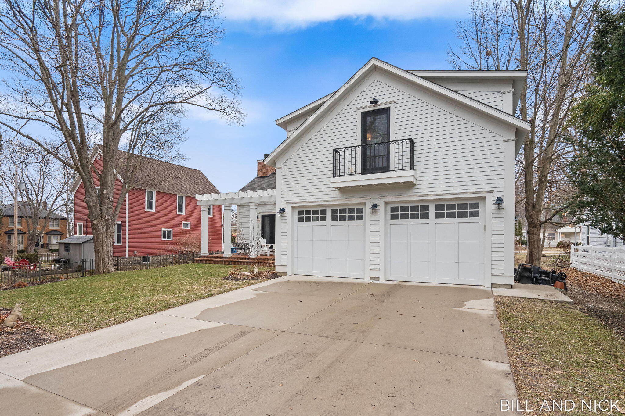 24 Chestnut Street Douglas, MI 49406 - Photo 56 of 70 driveway
