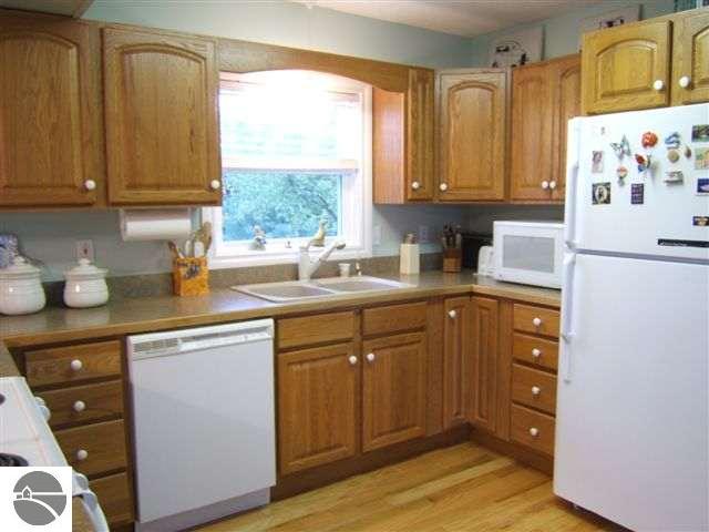 3201 Grace Road Frankfort, MI 49635 - Photo 3 of 24 1720403-2.JPG