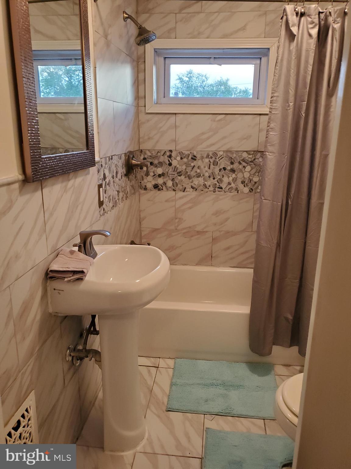 3083 South Congress Road Camden, NJ 08104 - Photo 16 of 22 Contemporary design