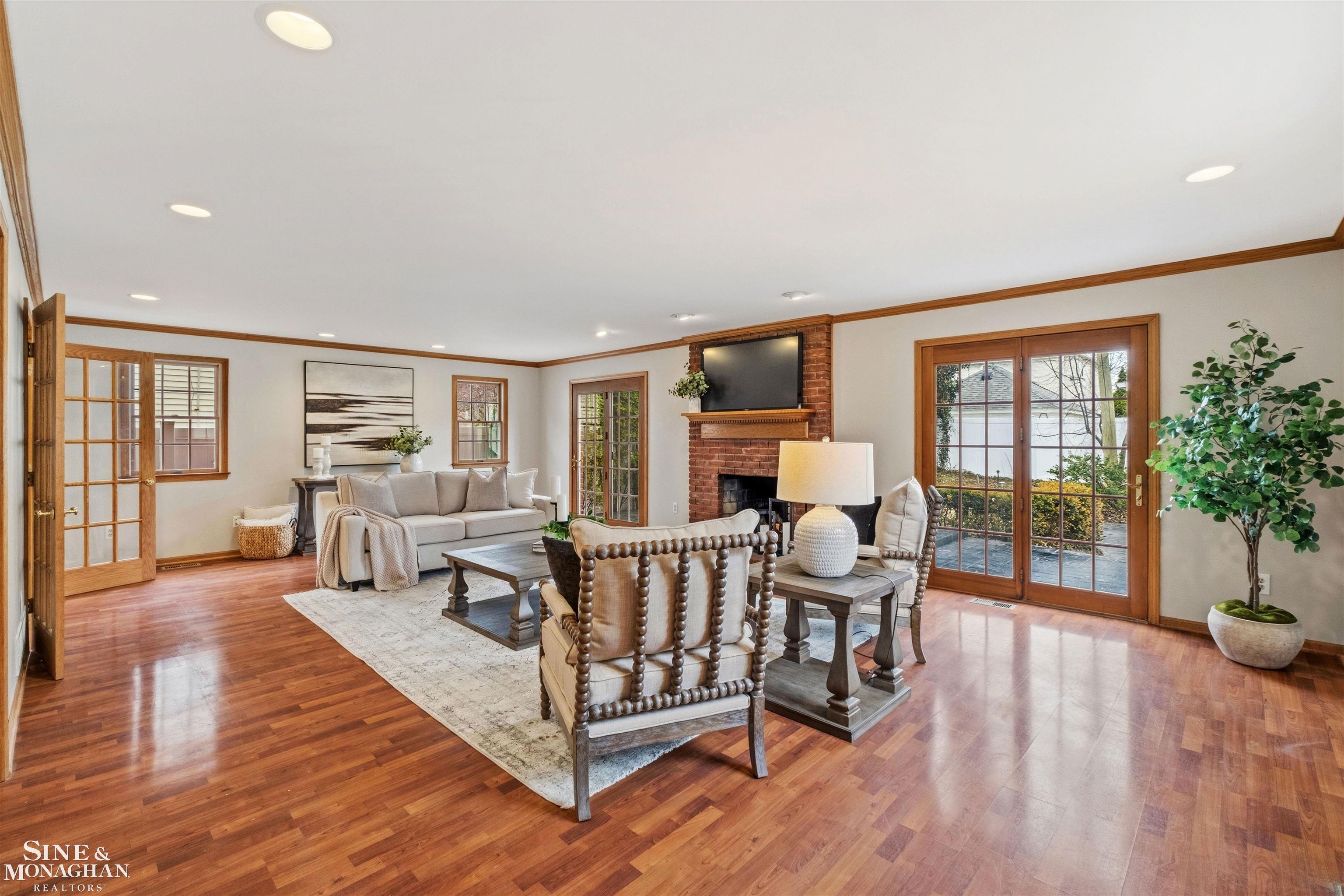 180 Fisher Road Grosse Pointe Farms, MI 48230 - Photo 18 of 88