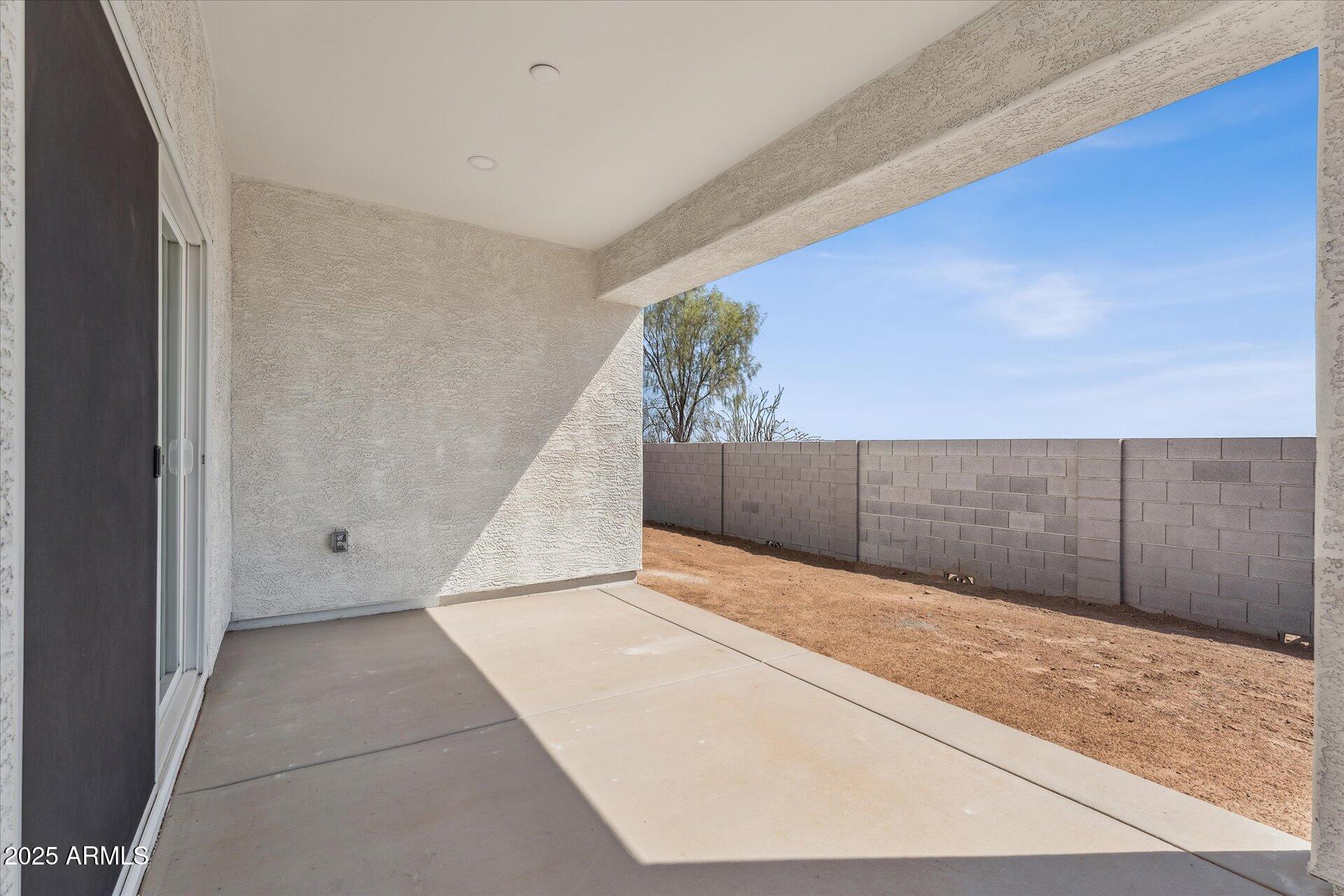 15081 South Capistrano Road Arizona City, AZ 85123 - Photo 31 of 37 Rear Patio