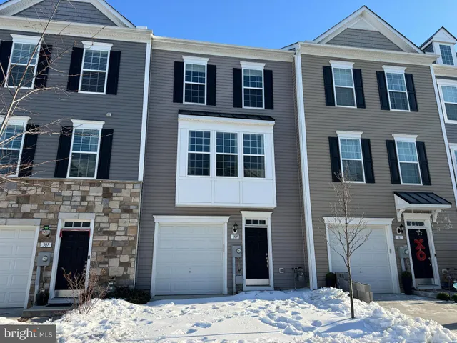 $450,000 | 309 Spring Bank Way, Frederick, MD 21701