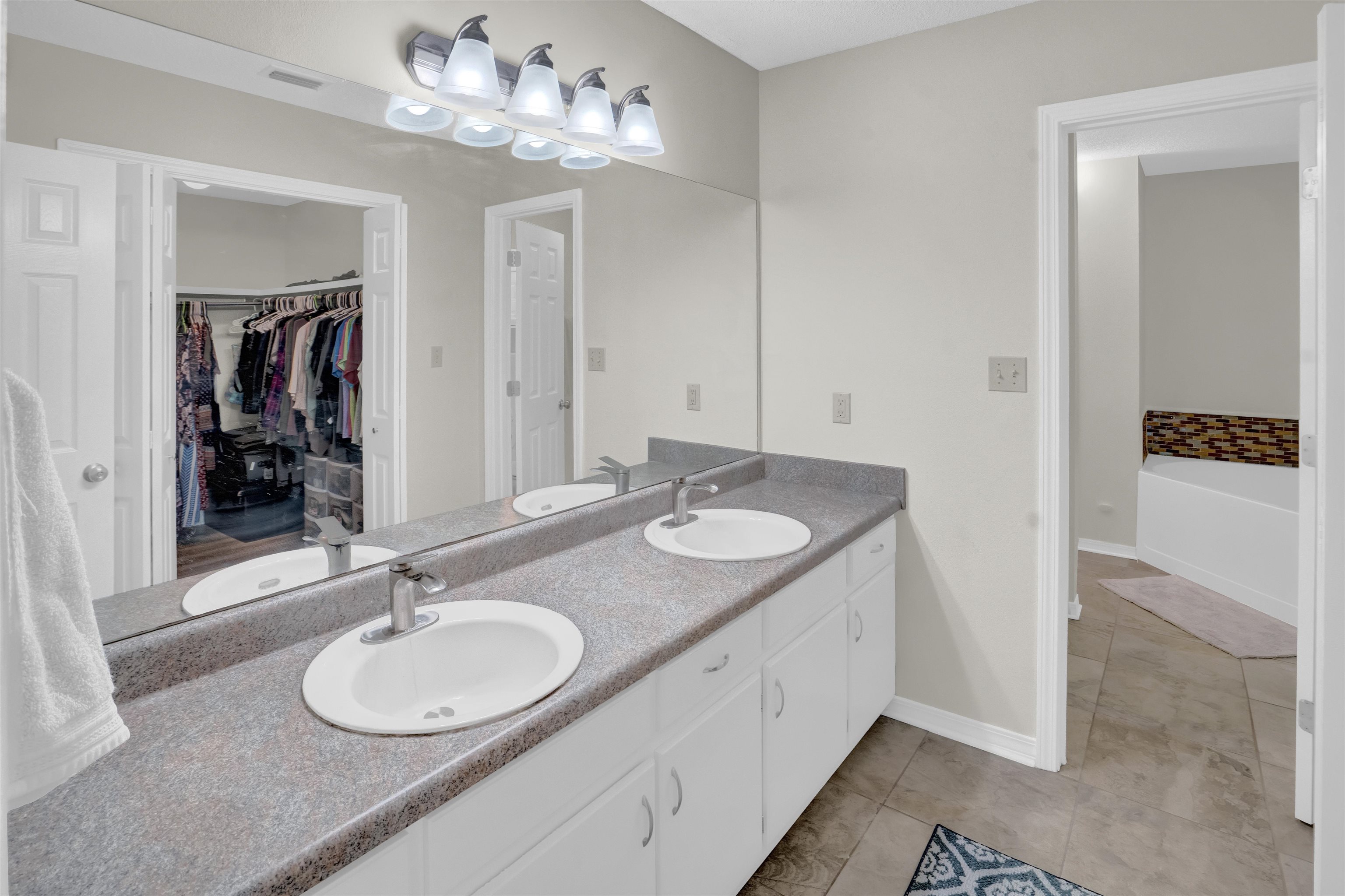 30871 Stanton Road Daphne, AL 36527 - Photo 27 of 35 Bathroom
