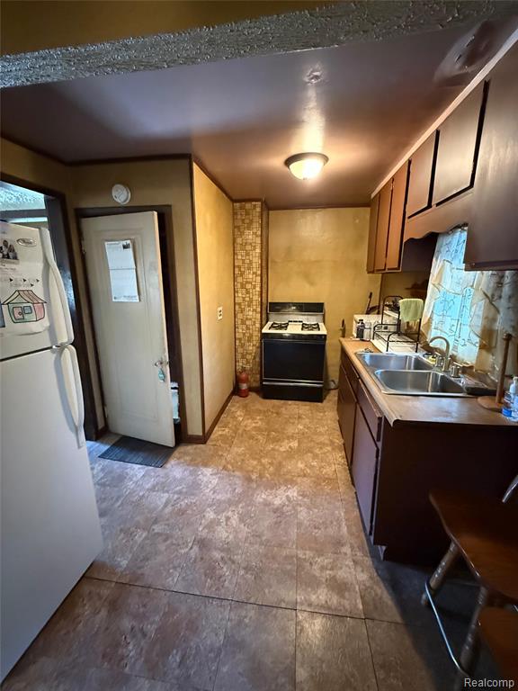 19335 Ryan Road Detroit, MI 48234 - Photo 6 of 19