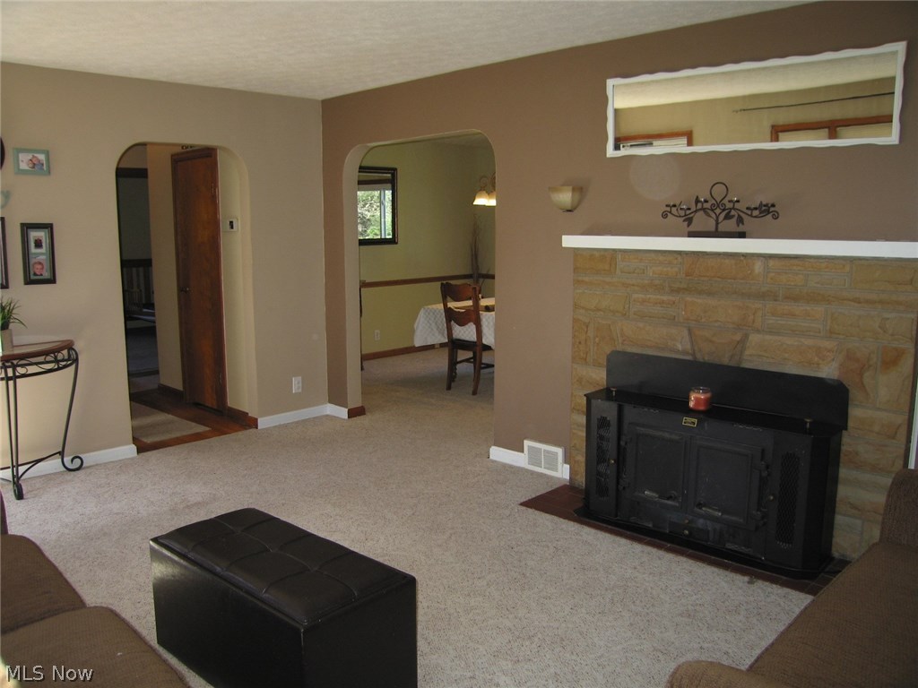 2415 Wadsworth Road Barberton, OH 44203 - Photo 9 of 35