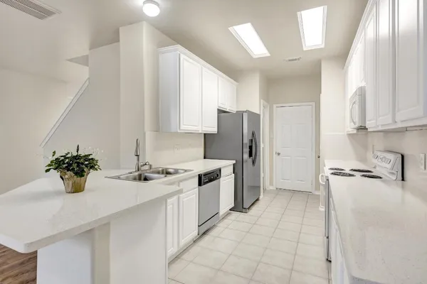 $280,000 | 39 South Camellia Grove Circle, The Woodlands, TX 77382