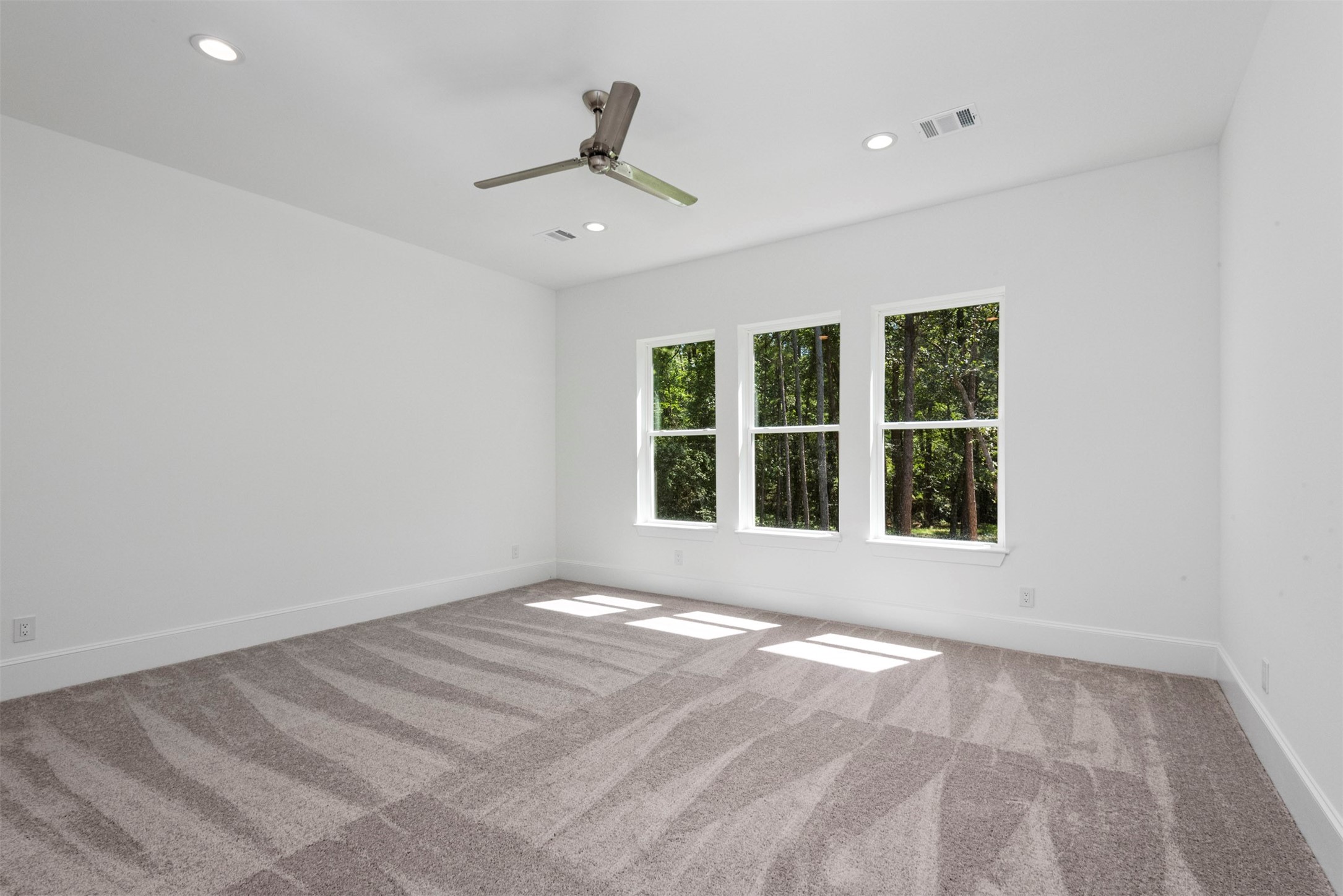 630 Lonestar Road Huntsville, TX 77340 - Photo 35 of 48 Flex room can be utilized as a game room/tv/hobby room.