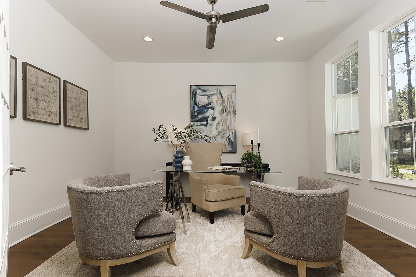 630 Lonestar Road Huntsville, TX 77340 - Photo 8 of 48 a living room with couches and a table with wooden floor