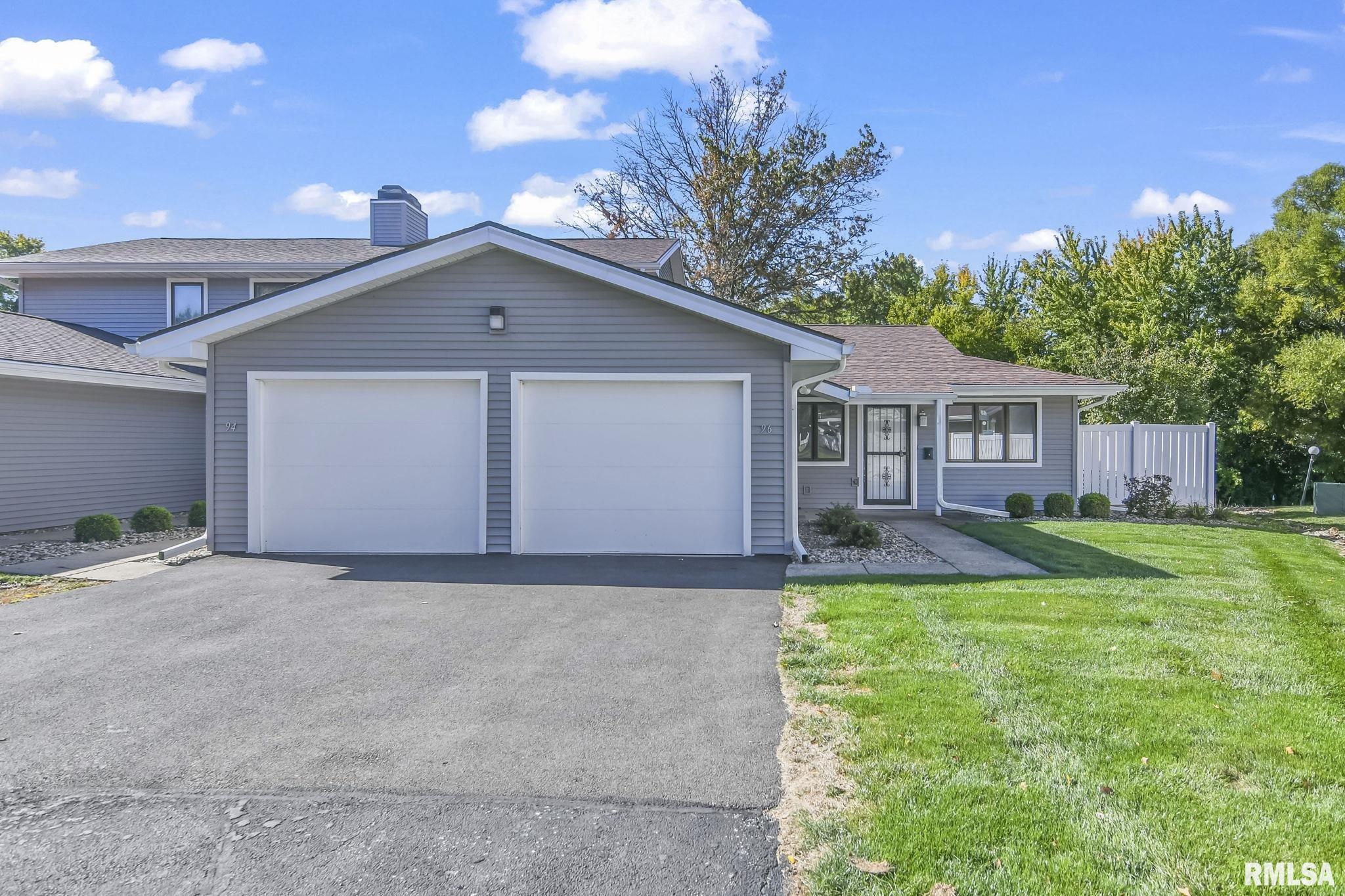96 Brookside Place Springfield, IL 62704 - Photo 2 of 28 Gallery Image 2