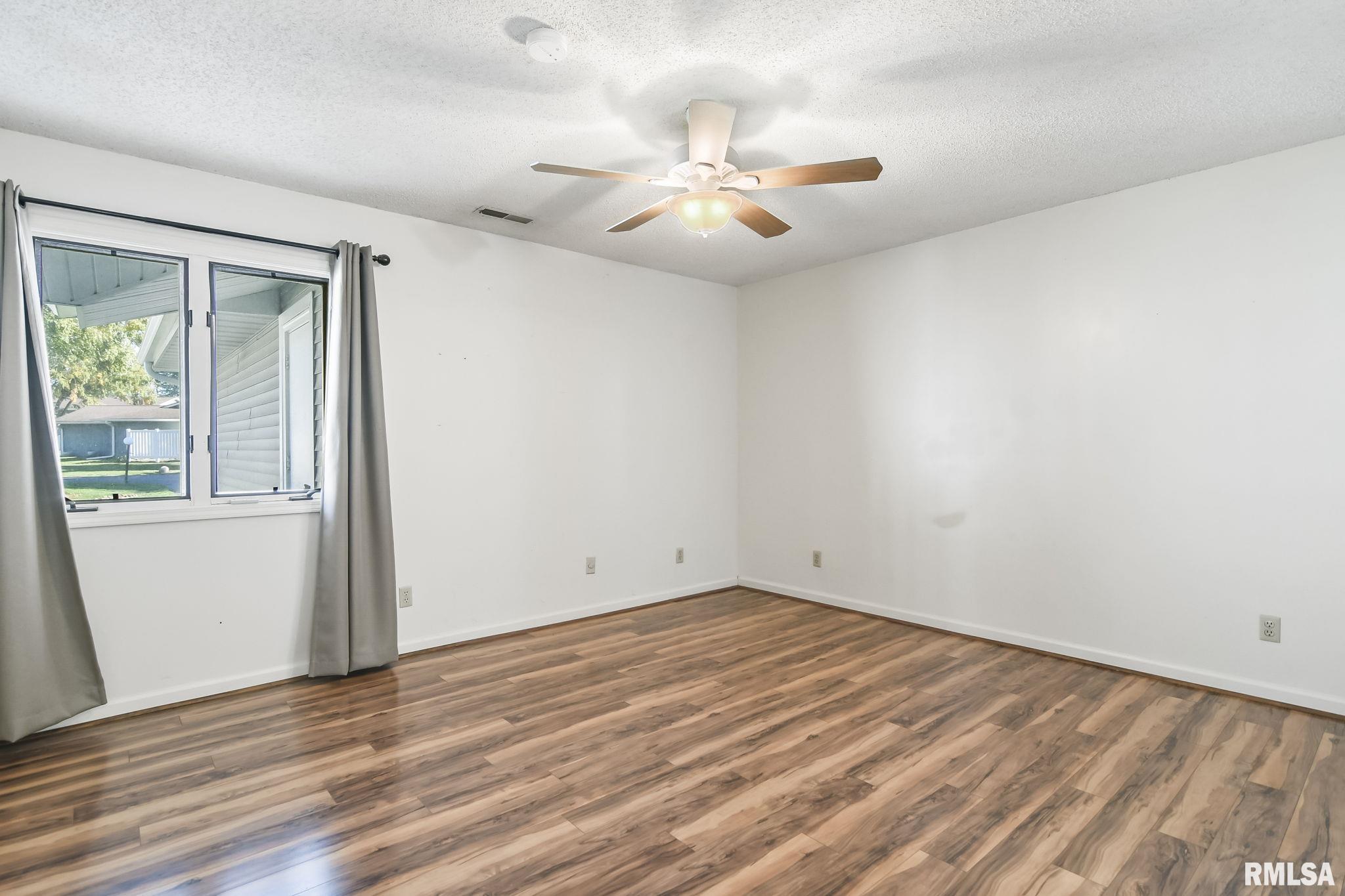 96 Brookside Place Springfield, IL 62704 - Photo 23 of 28 Gallery Image 23