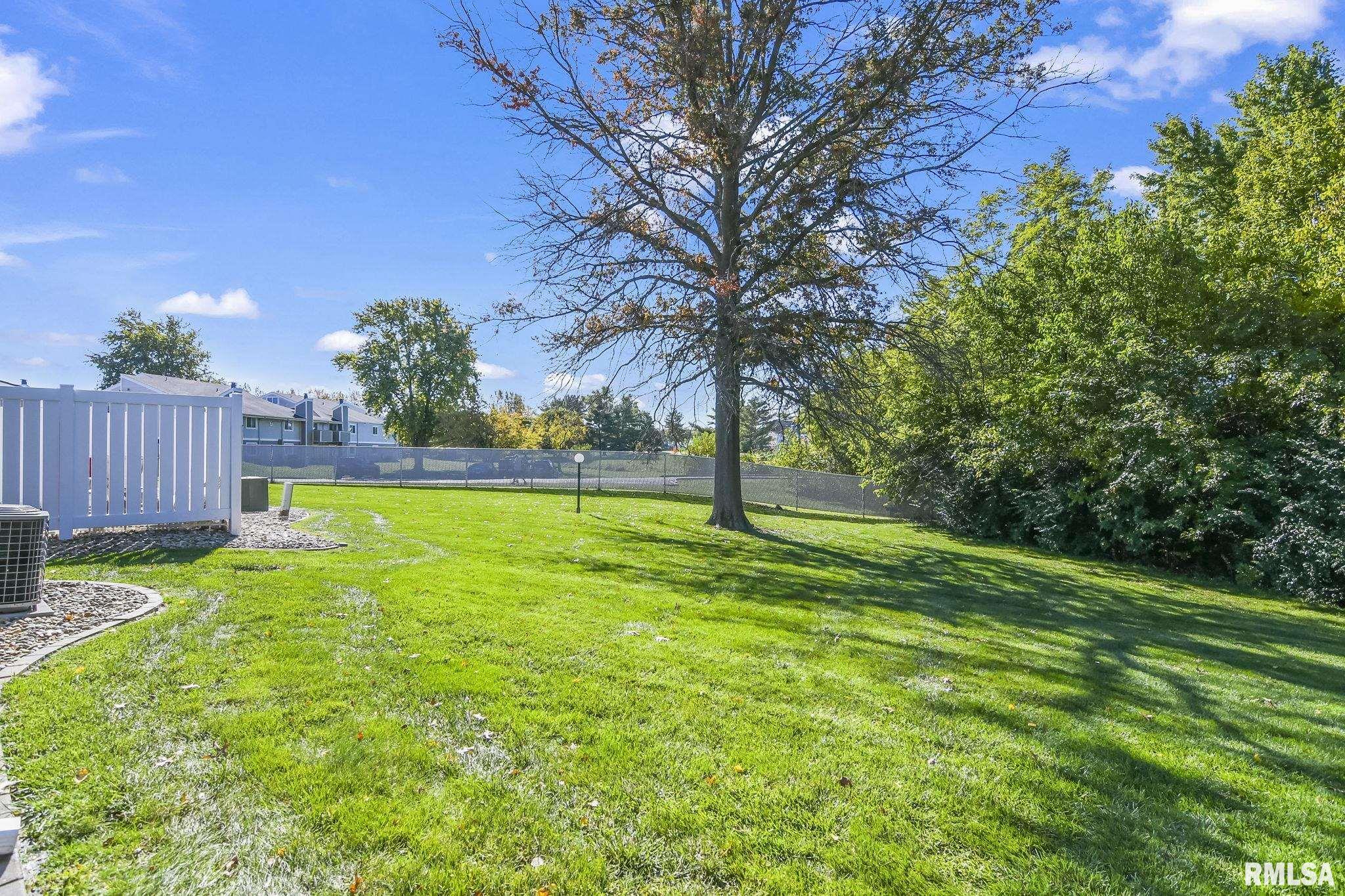 96 Brookside Place Springfield, IL 62704 - Photo 26 of 28 Gallery Image 26