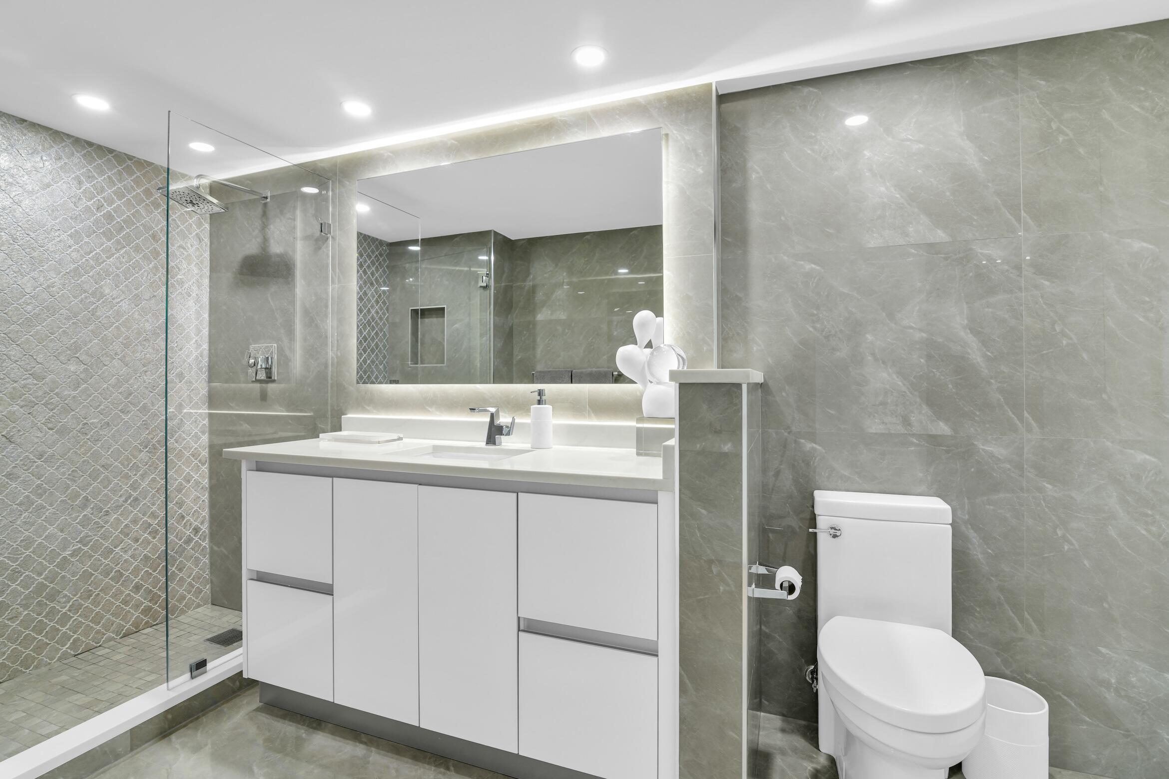 500 South Ocean Boulevard, Unit PH8PH9 Boca Raton, FL 33432 - Photo 46 of 70 PH9 PRIMARY BATHROOM