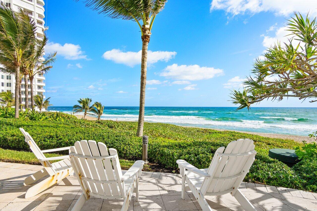500 South Ocean Boulevard, Unit PH8PH9 Boca Raton, FL 33432 - Photo 64 of 70 Center Garden facing ocean