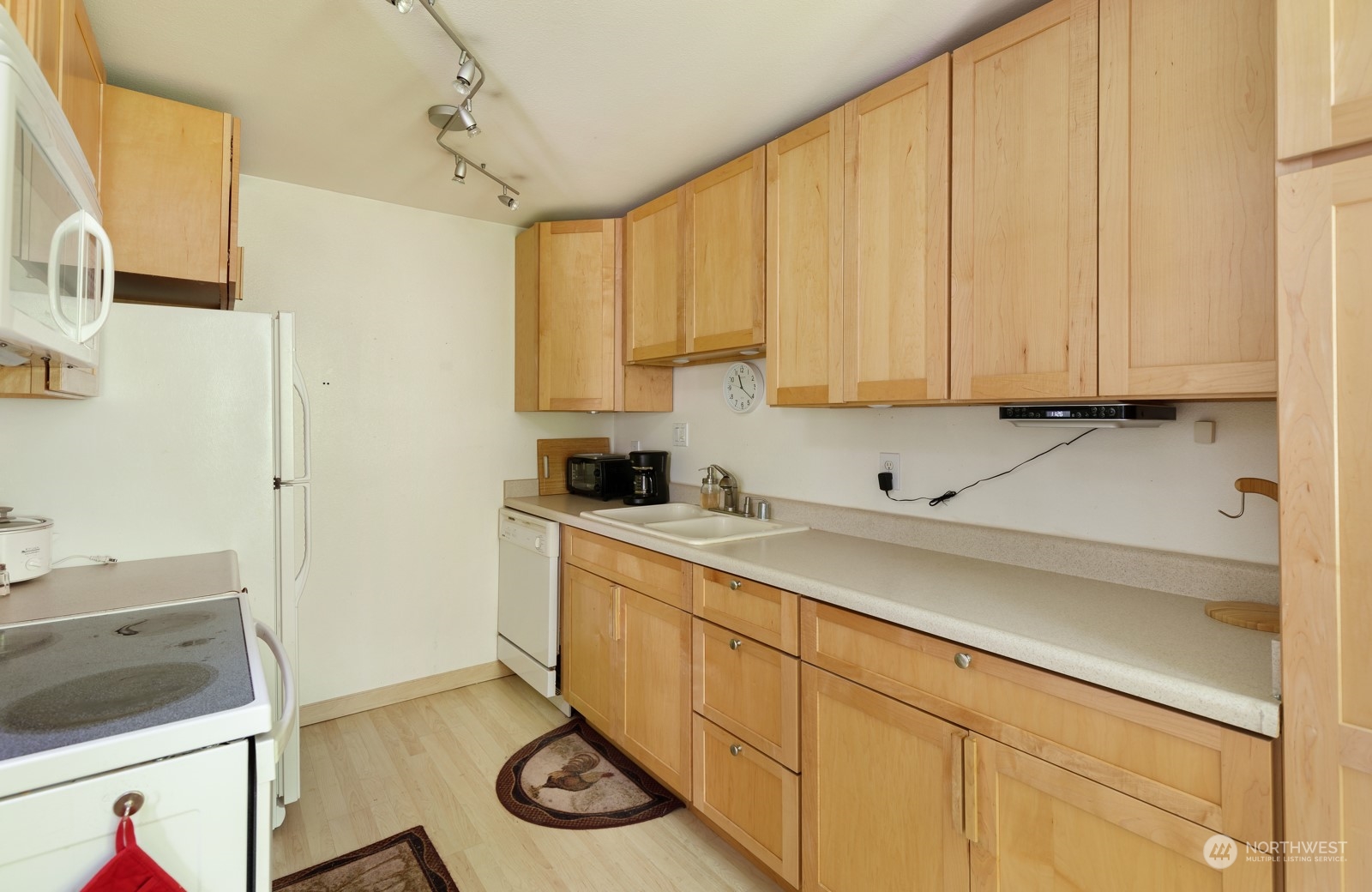 3206 Pine Road Northeast, Unit A9 Bremerton, WA 98310 - Photo 8 of 21 Gallery Image 8