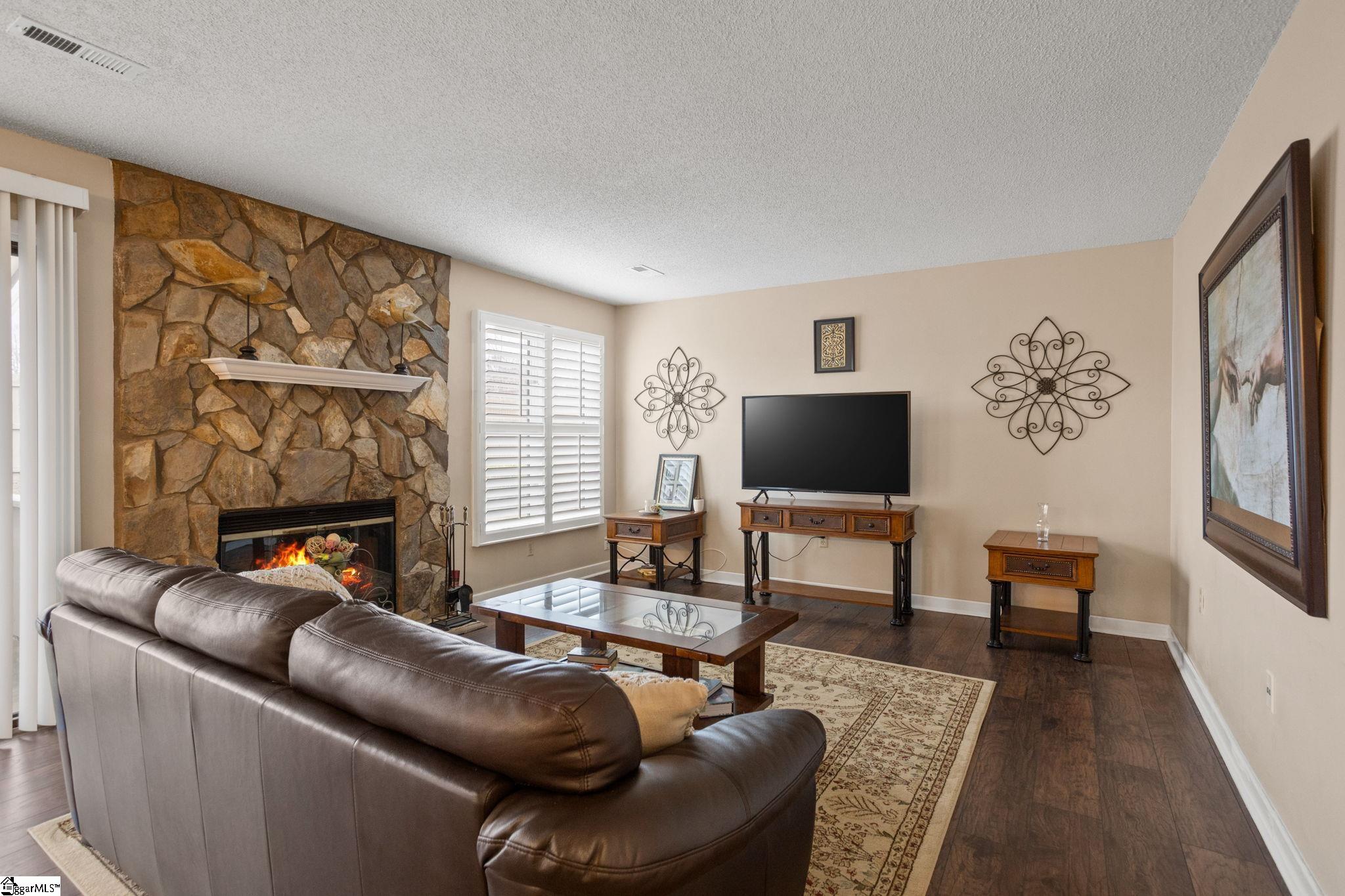 231 Goldfinch Circle Greer, SC 29650 - Photo 11 of 40