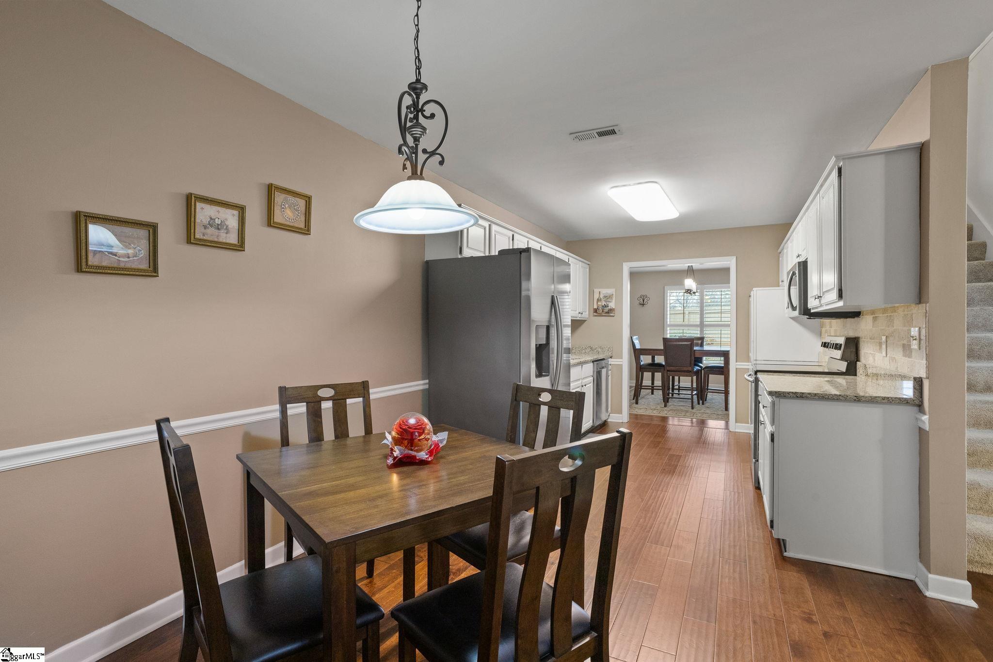 231 Goldfinch Circle Greer, SC 29650 - Photo 5 of 40