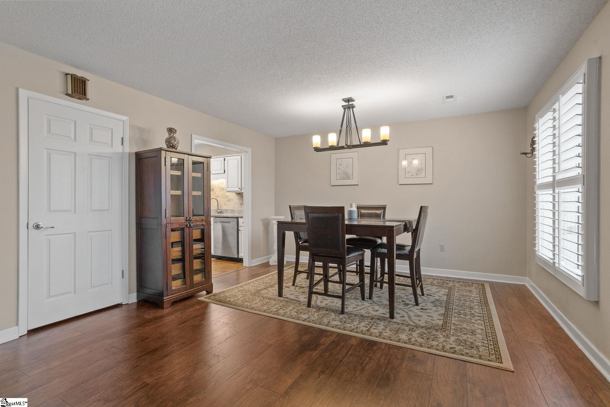 231 Goldfinch Circle Greer, SC 29650 - Photo 9 of 40