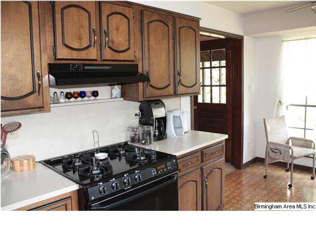 1322 8th Street Pleasant Grove, AL 35127 - Photo 4 of 31