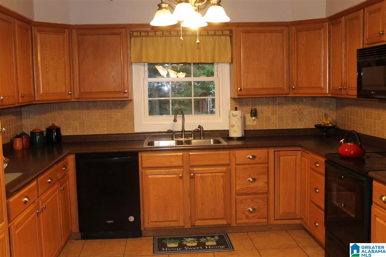1321 Colonial Avenue Gardendale, AL 35071 - Photo 12 of 36