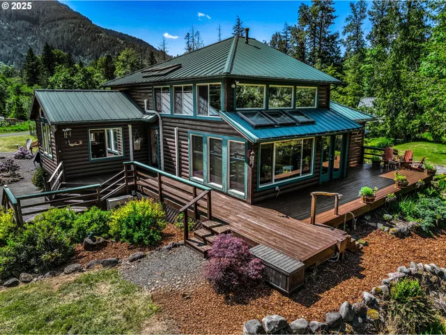 $945,000 | 24940 East Tillicum Avenue, Welches, OR 97067