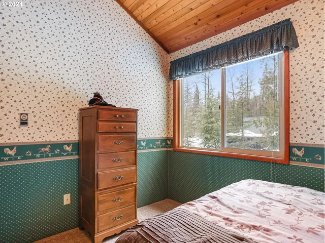 $945,000 | 24940 East Tillicum Avenue, Welches, OR 97067