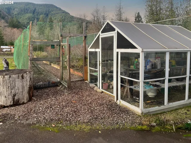 $945,000 | 24940 East Tillicum Avenue, Welches, OR 97067