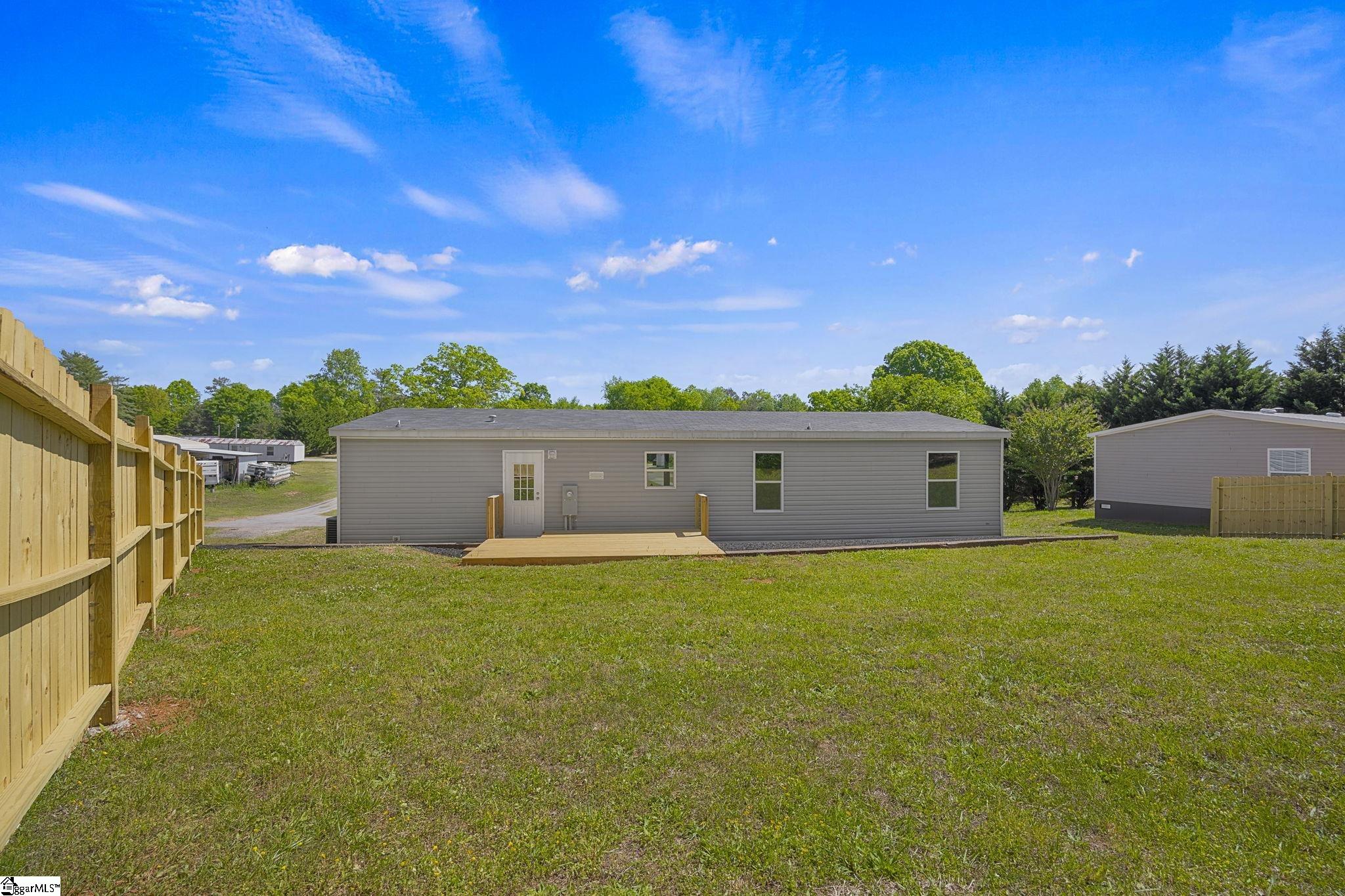 375 Griggs Road Six Mile, SC 29682 - Photo 27 of 37