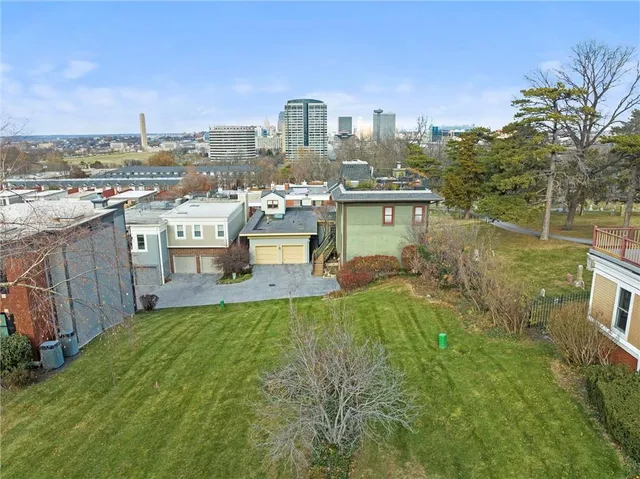 $274,900 | 2949 Grand Avenue, Kansas City, MO 64108