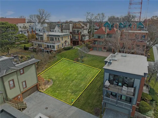 $274,900 | 2949 Grand Avenue, Kansas City, MO 64108