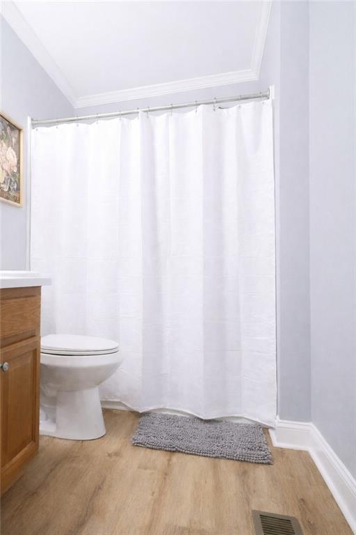 4650 Perry Road Gainesville, GA 30506 - Photo 27 of 41 a bathroom with a sink and a toilet