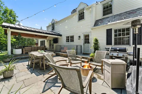 $2,495,000 | 202 Rock Creek Lane, Scarsdale, NY 10583