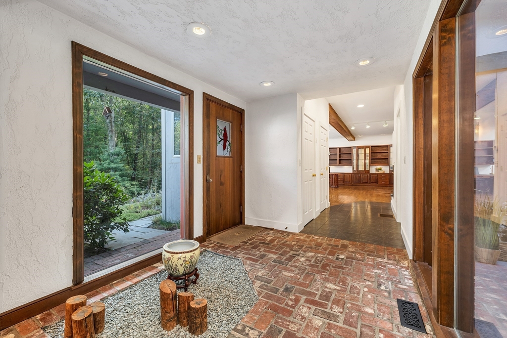 3 Burning Bush Drive Boxford, MA 01921 - Photo 14 of 42 a very nice looking room with a large window